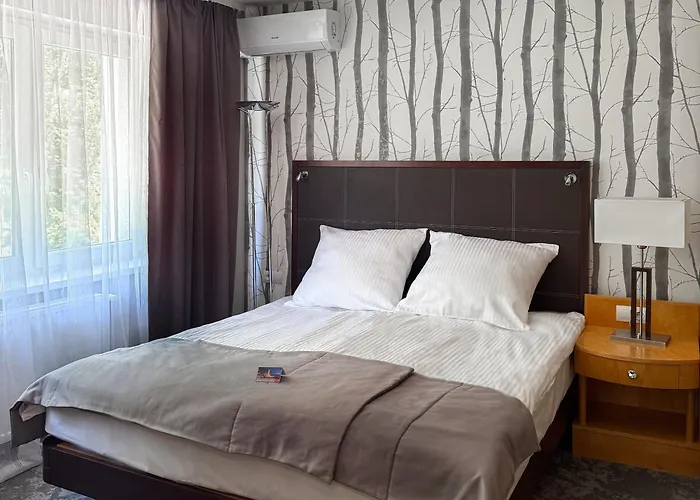 Hotel Malinowski Lesny